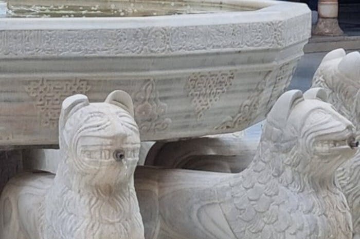 ДЕТАЛЬ ЛЬВИНОГО ФОНТАНА