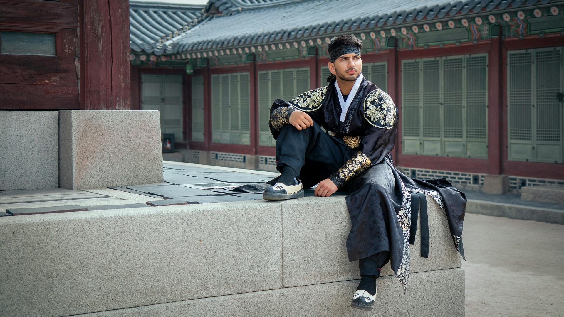 Daehan Hanbok: Gyeongbokgung Hanbok Rental & Photoshoot Experience - Photo 21