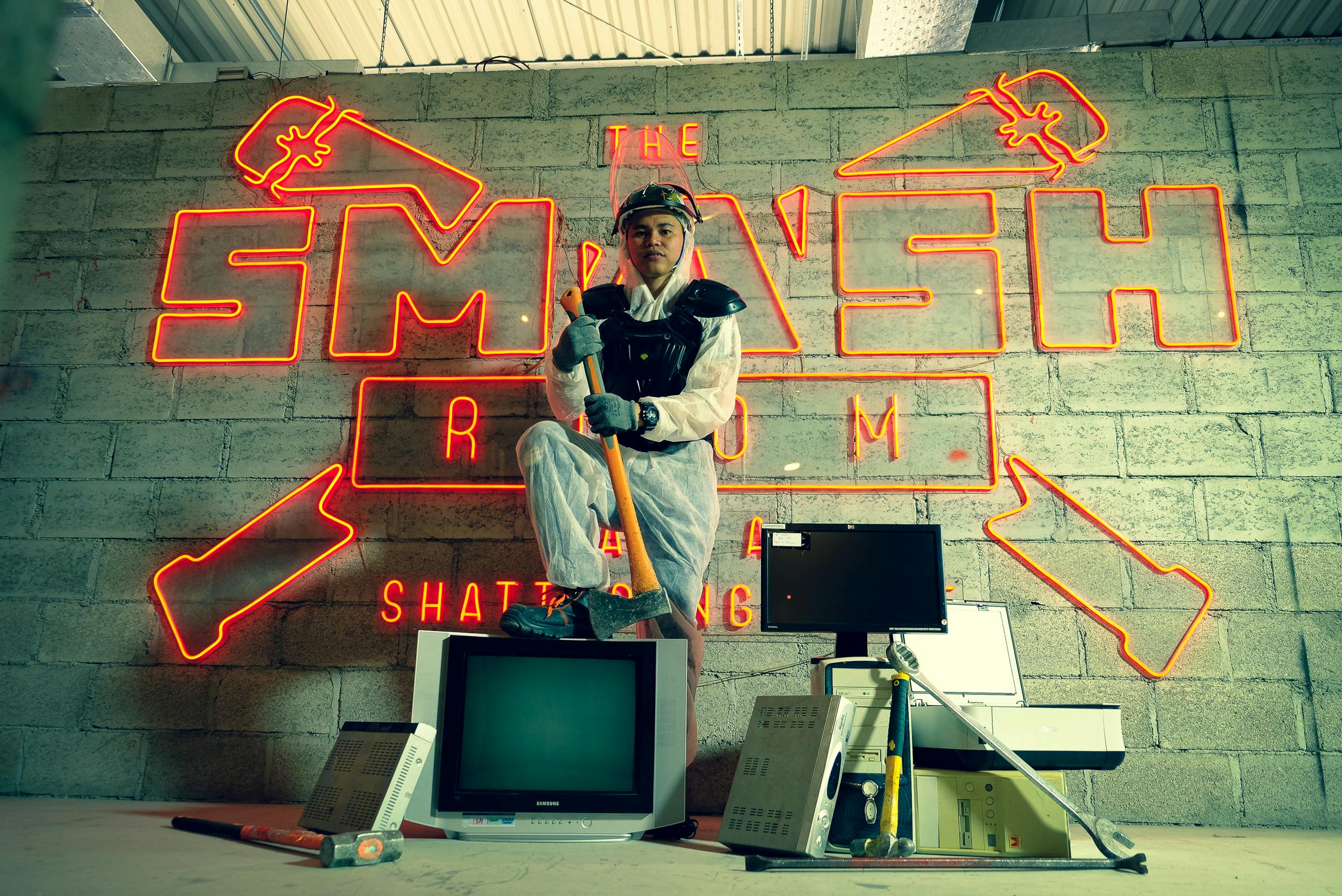 <City 60005> things to do #6: The Smash Room