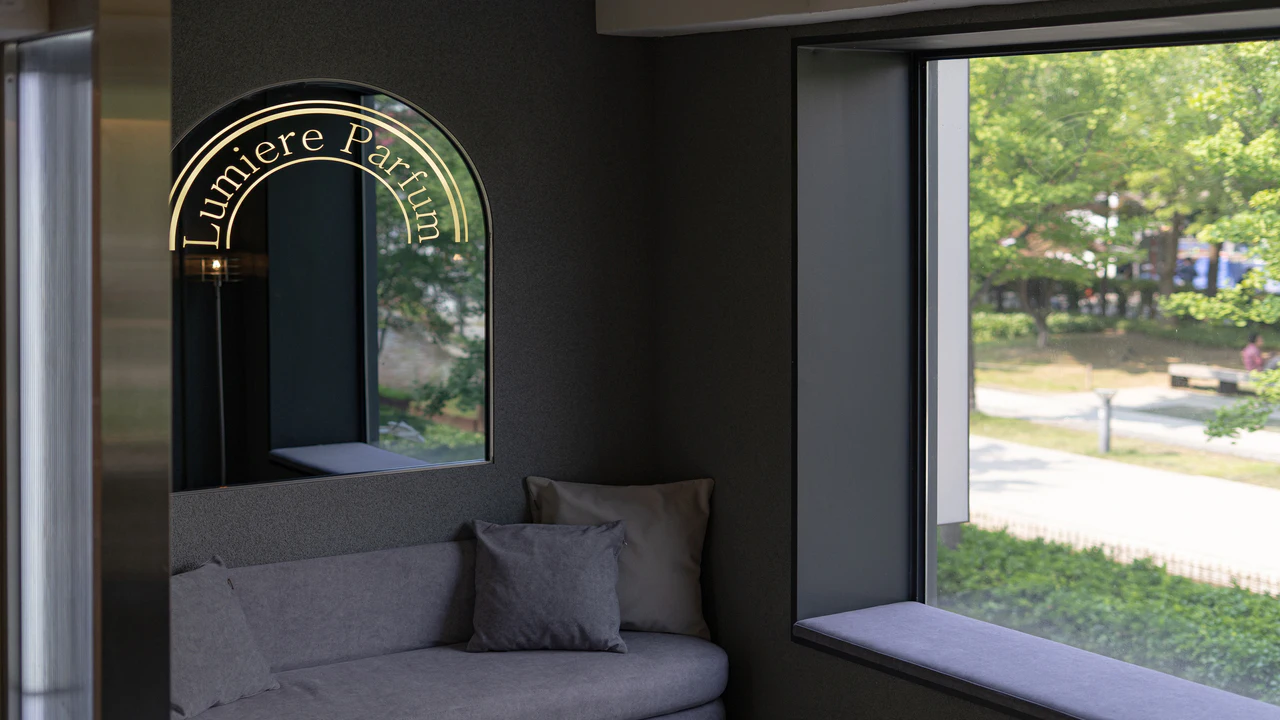 Hongdae Lumiere Perfume: Premium B Class Create Your Own Perfume
