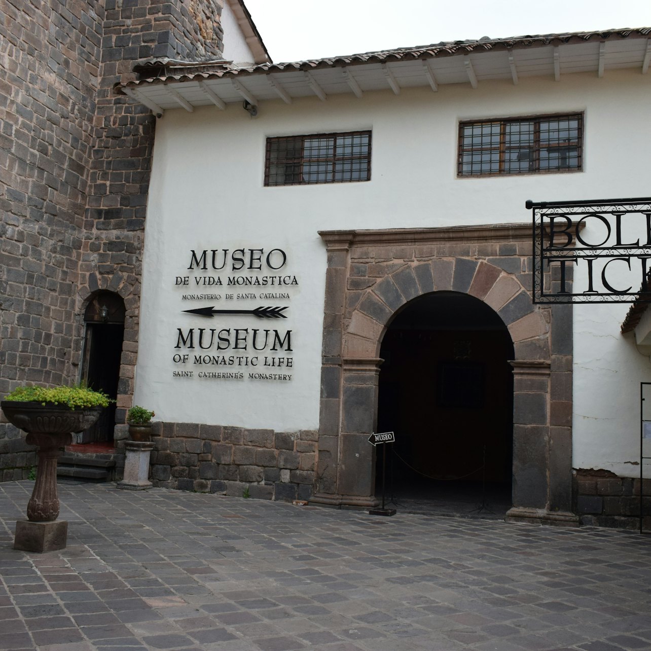 Museo Del Monastério De Santa Catalina De Siena - Accommodations in Cuzco