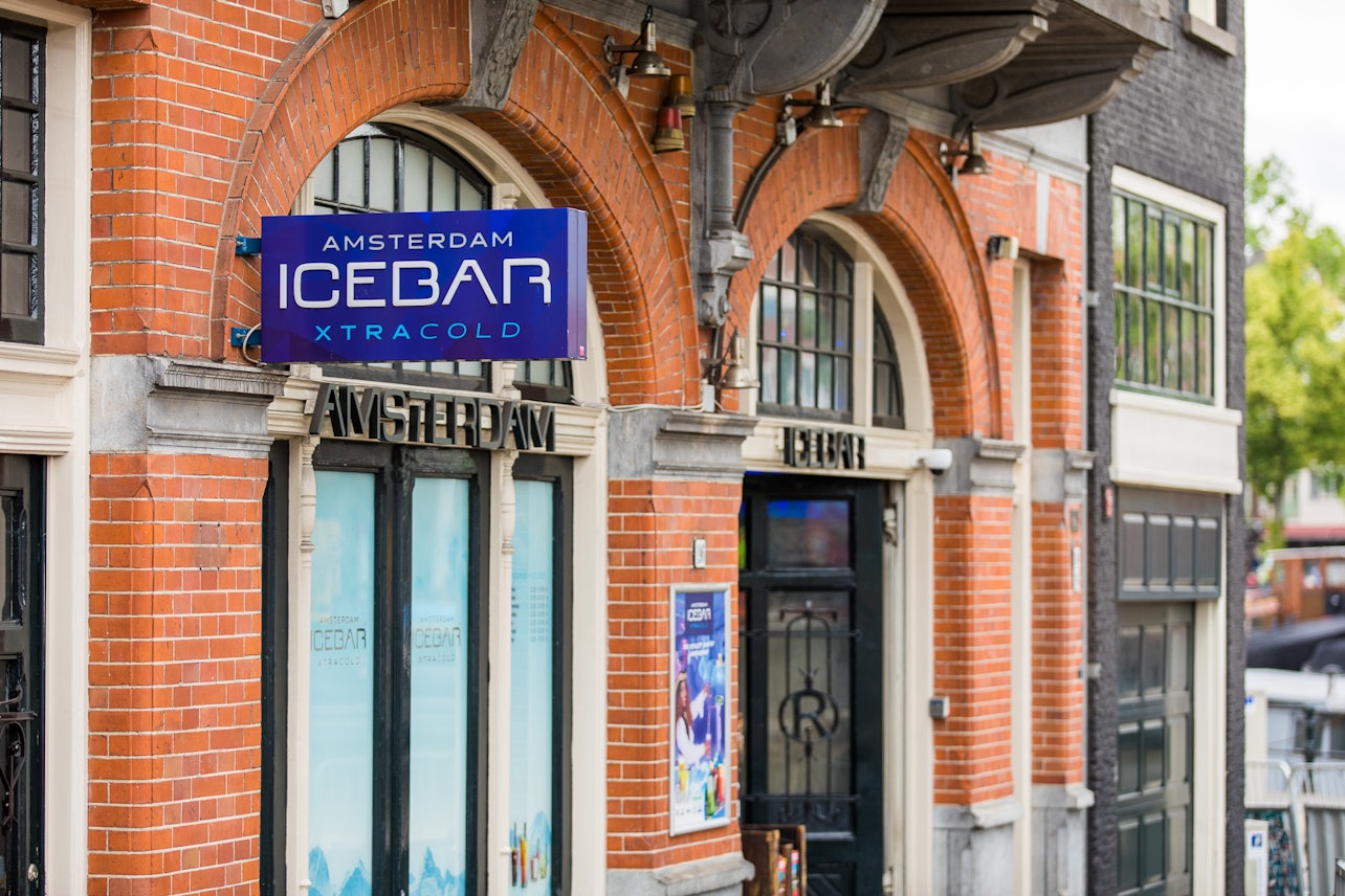 XtraCold Icebar: Salta la coda + 3 Drink Gratis - Alloggi in Amsterdam