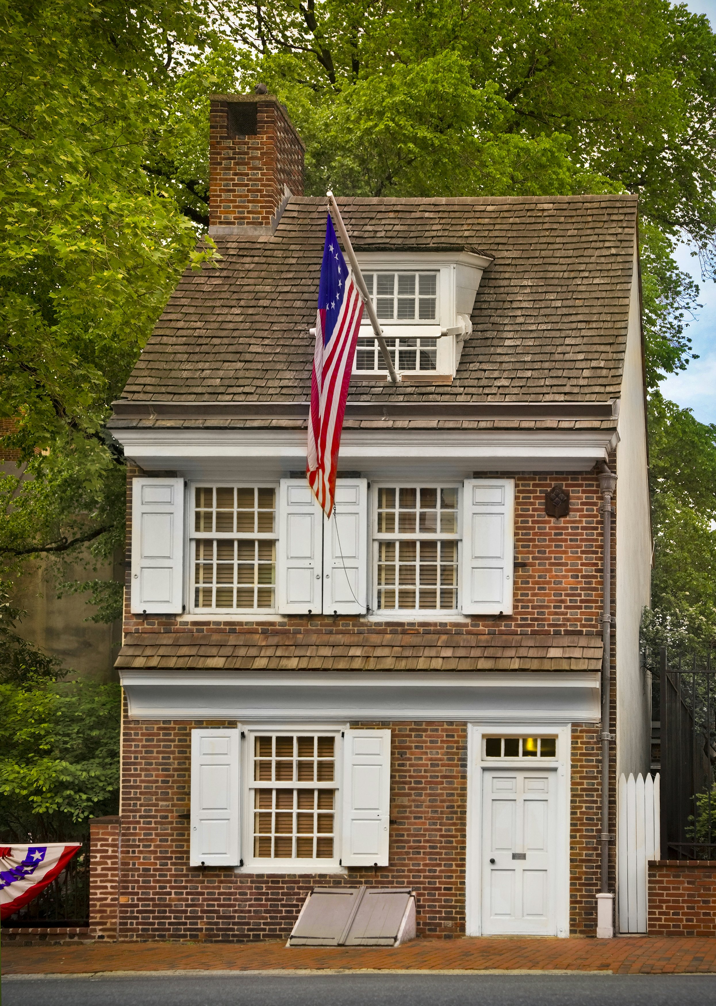 1972-postcard-betsy-ross-house-philadelphia-on-ebid-ireland-208699524