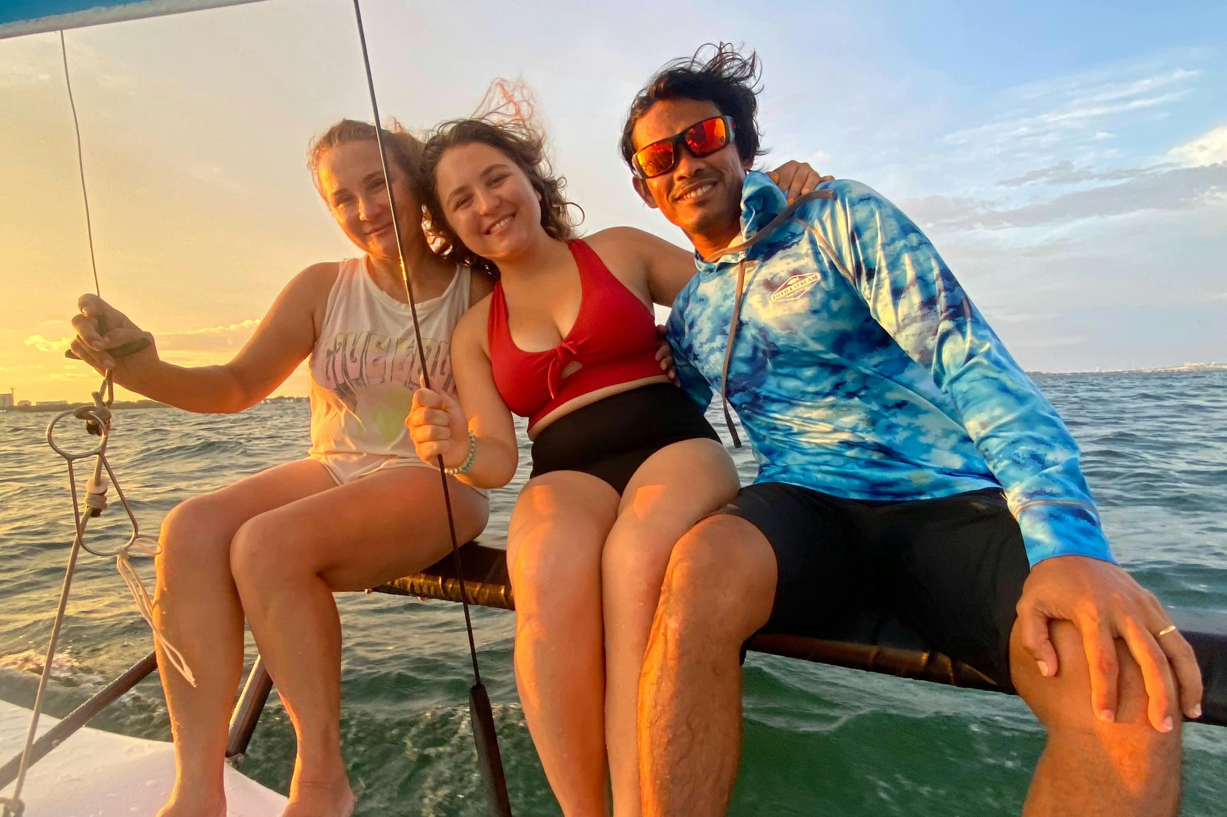 Schöne Erinnerungen mit Freunden und lieben Menschen, die goldene Stunde sorgt für tolle Bilder!