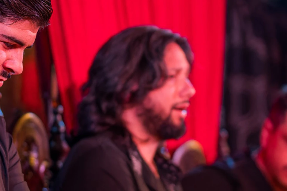 Antonio Gómez El Turry and Miguelón de jerez on vocals, marcos palometas on guitar