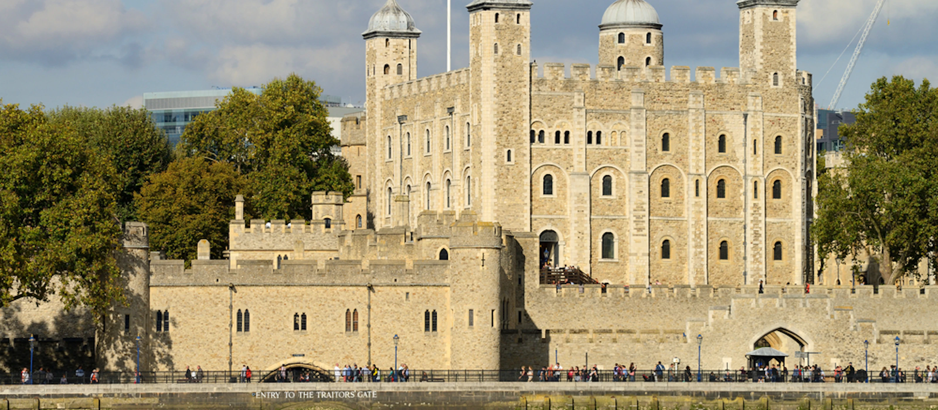 Tower von London: Früher Geführter Rundgang + Kronjuwelen & Eröffnungszeremonie