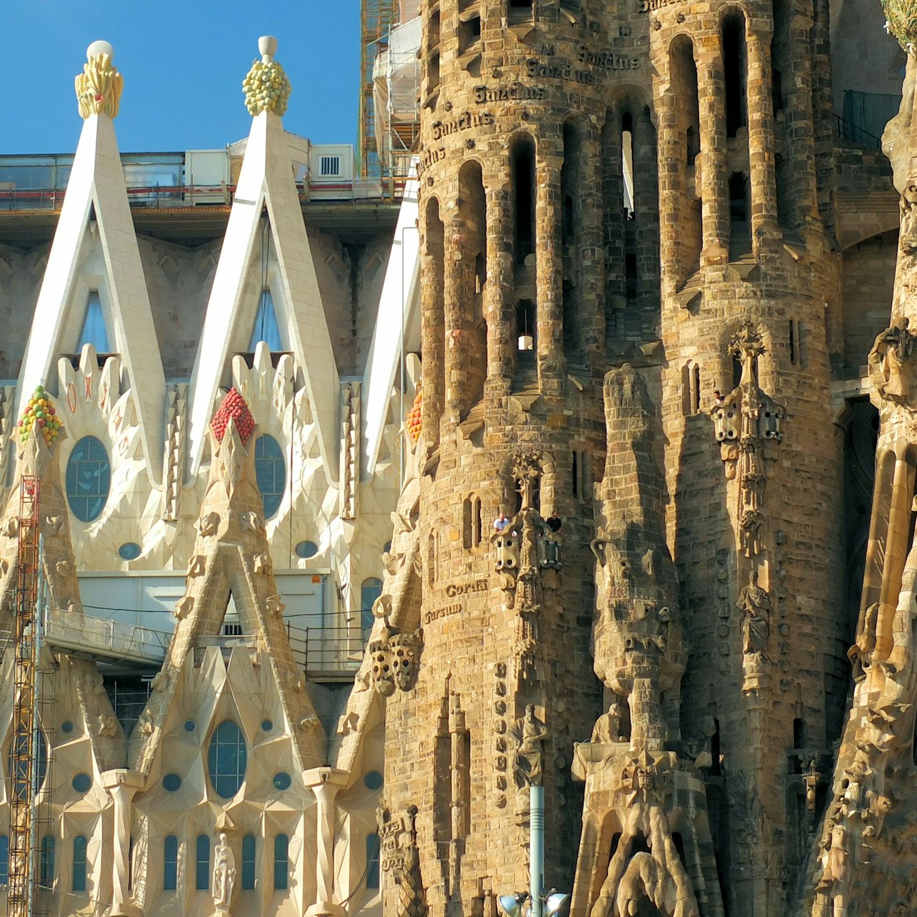 Sagrada Familia: Skip The Line Ticket + Guided Tour in Barcelona – Tiqets