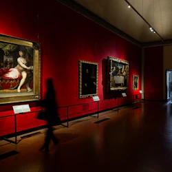 Uffizi Gallery: Reserved Entry + Guided Tour 3
