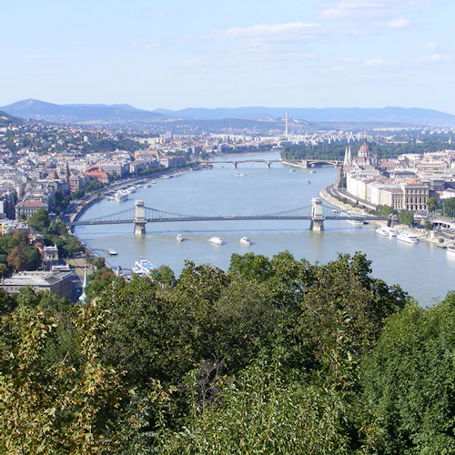 Budapeste: Visita guiada ao distrito do castelo e ao Parlamento húngaro + transporte - Photo 2