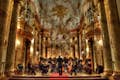 Orchestre dans le sanctuaire de l'église St. Charles de Vienne