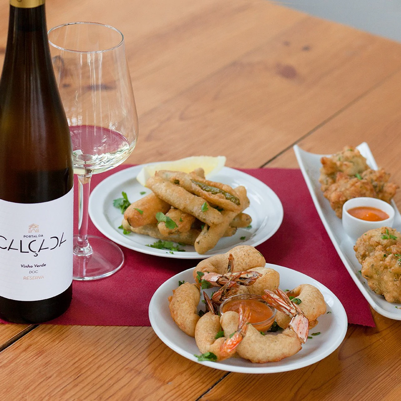Lisbon: Guided Food Tour + Fado Show