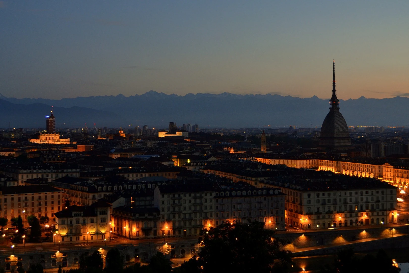 Turin: Guided Evening Walking Tour