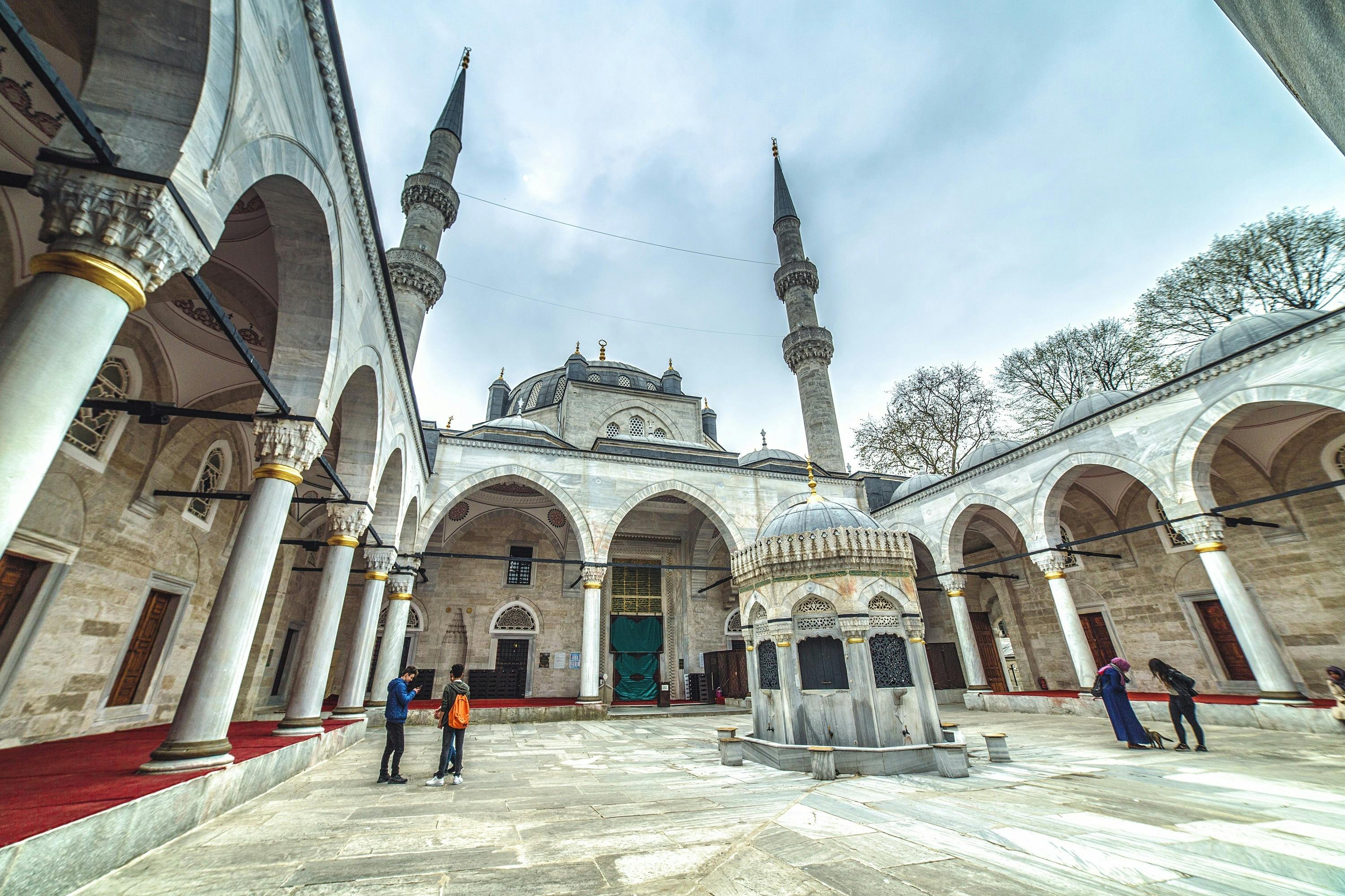 Yeni Valide Mosque