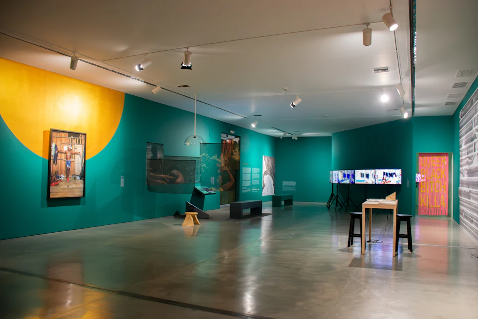 Desafiar Exhibition. Crossing the sun from a great Pacific