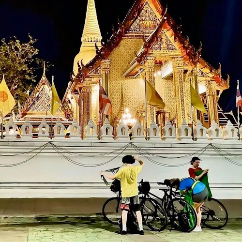 Bangkok: Small Group Guided Night Bike Tour + Dinner - Photo 6