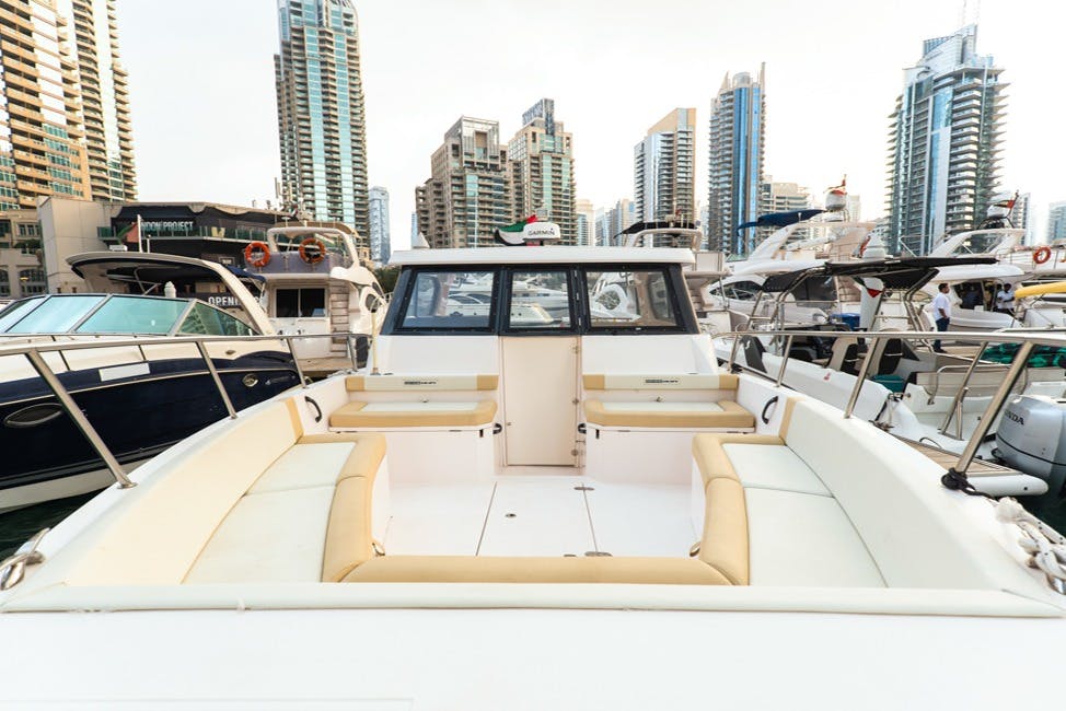 Centaurus Charter - 36 Ft Yacht - Thunder