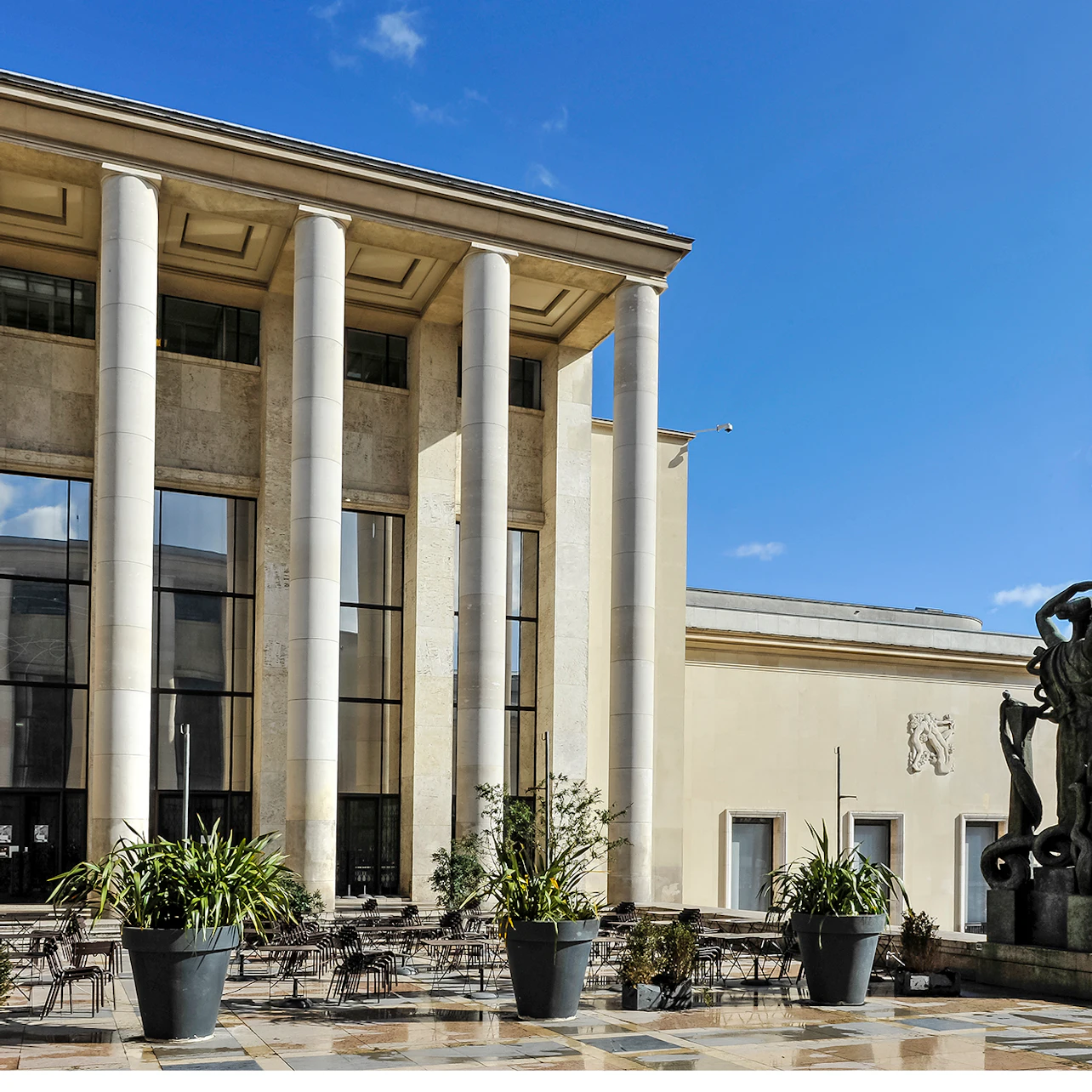 Museum of Modern Art Paris: Lee Miller Exhibition in Paris – Tiqets