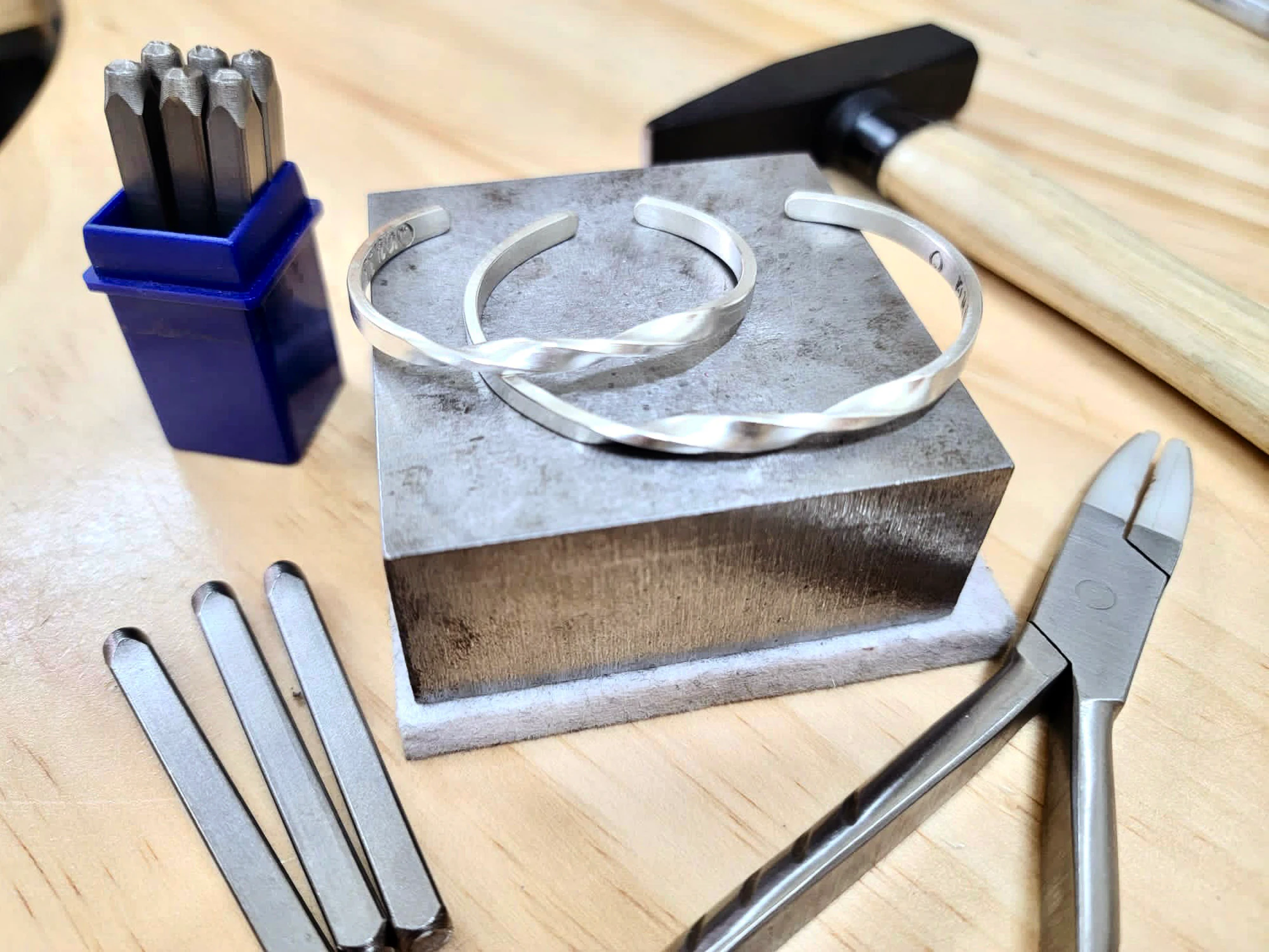 Dirty Hand Studio - Bangle Workshop, Kwai Chung: Copper & Sterling Silver Bangle Workshop