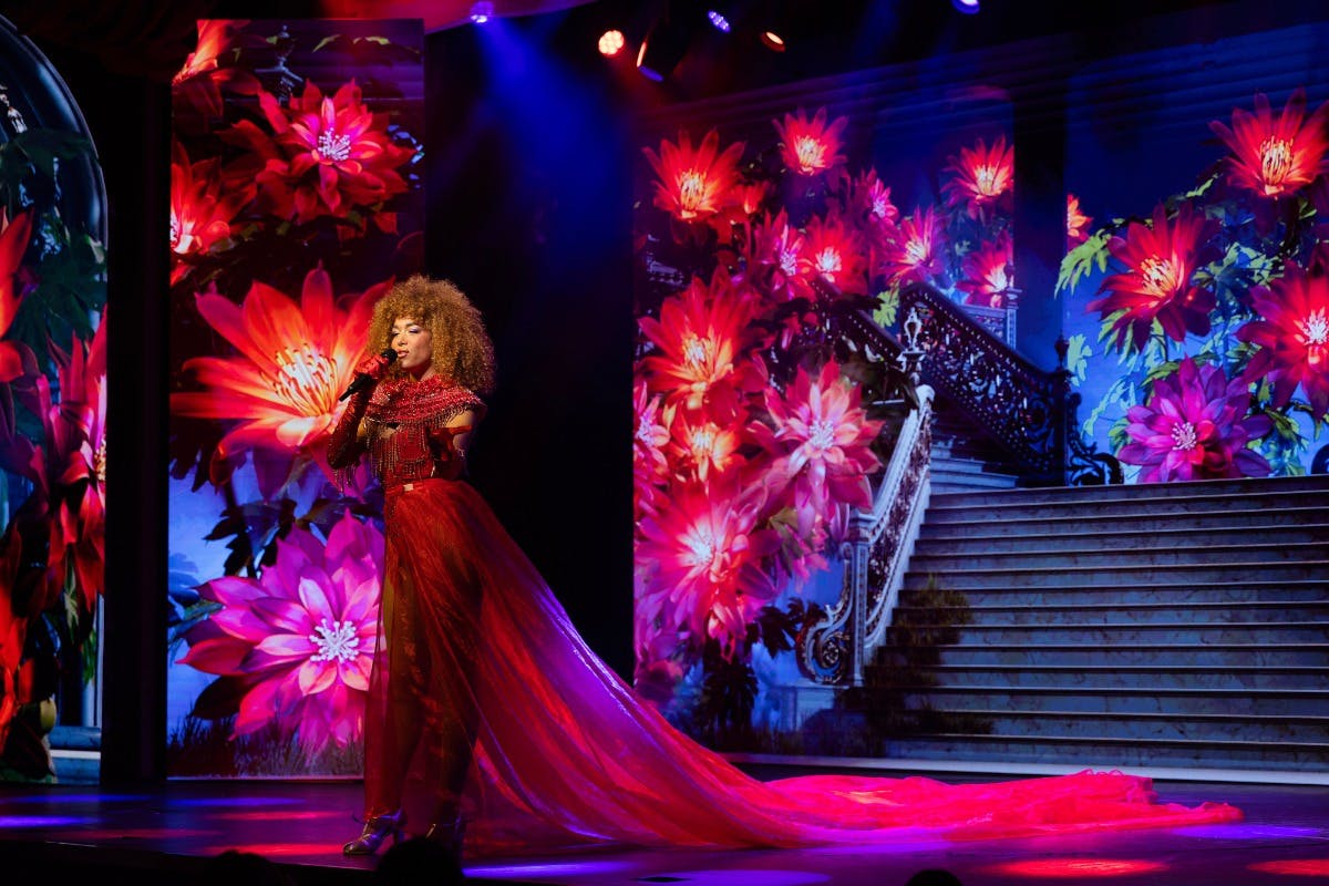 Paris Paradis Dubai: Cabaret Show + 3-Course Meal 5