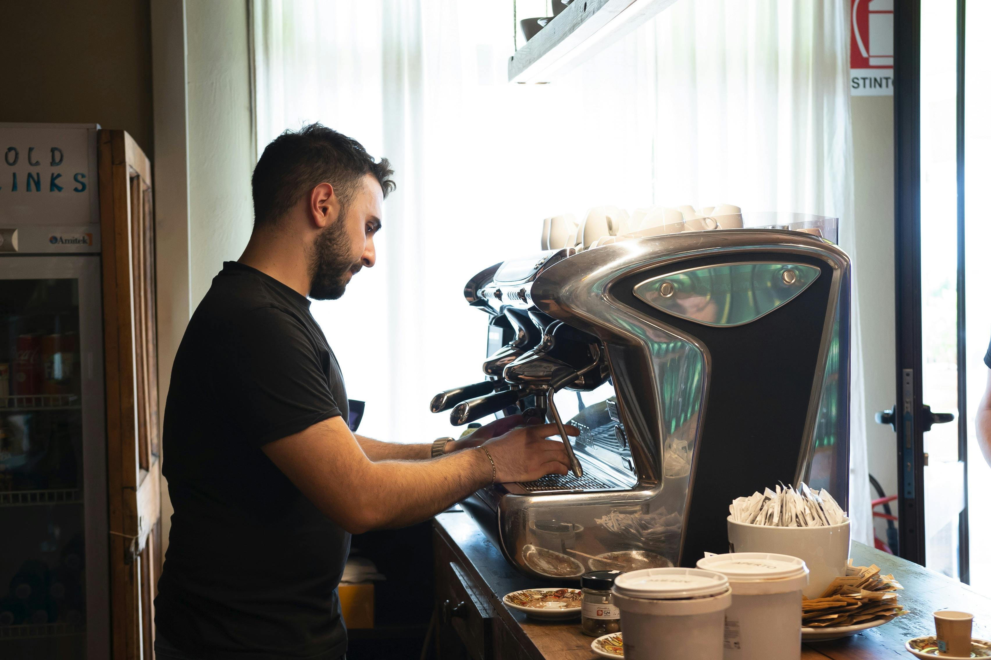 Medieval Tuscany Experience: Visit Monteriggioni and Val d'Orcia from Florence