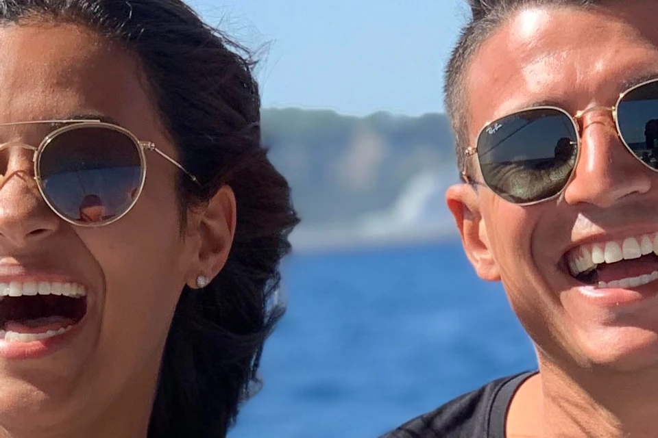 Happy faces. Join us on a memorable sailing cruise.