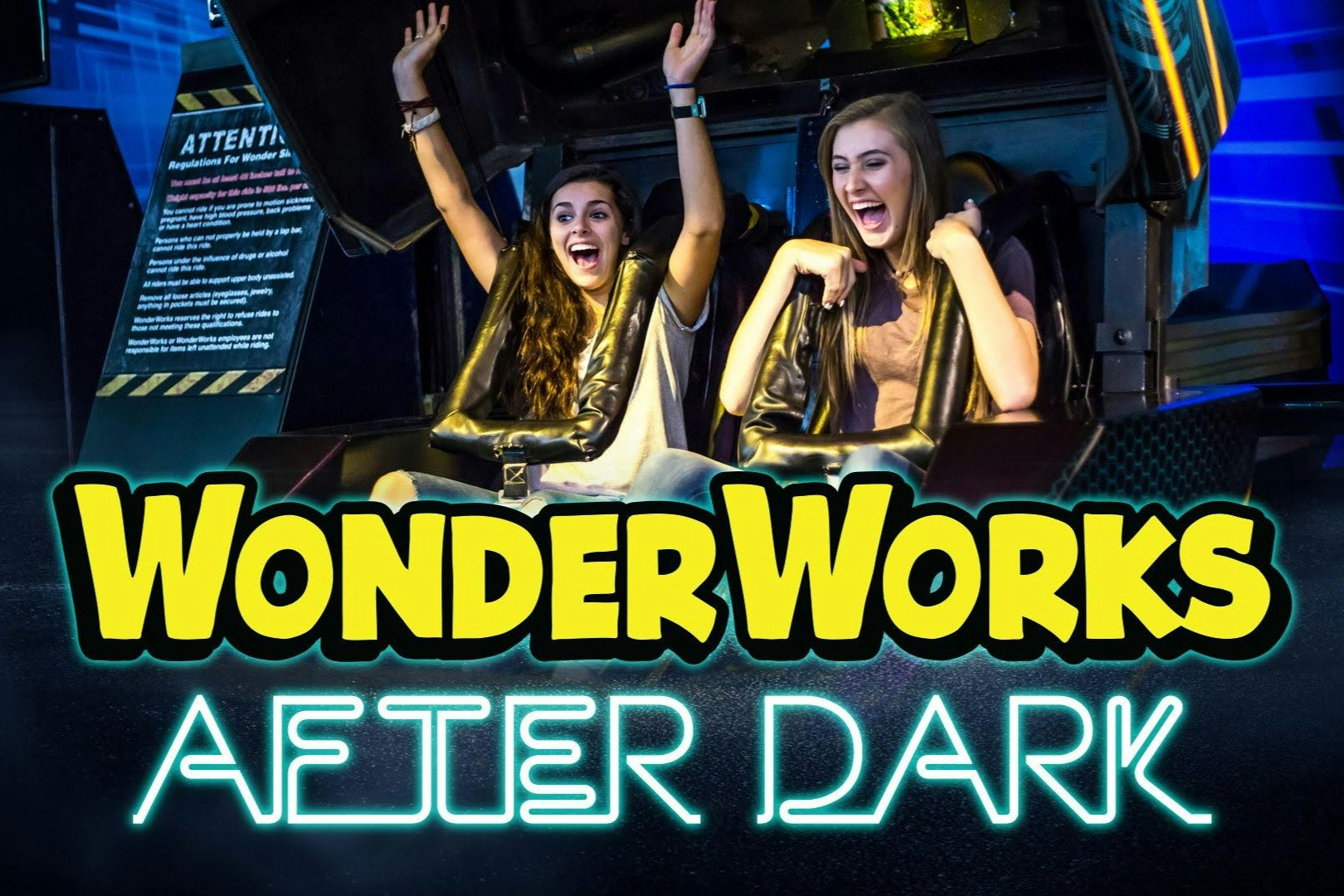 WonderWorks Orlando: Entrada al anochecer