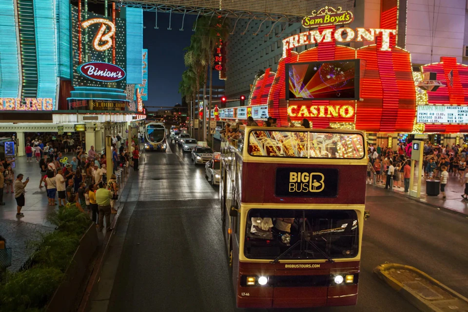Neon Museum Evening Experience and Las Vegas Night Tour