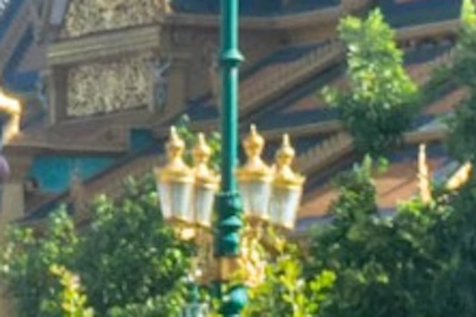 Visit the stunning Royal Palace and witness the grandeur and magnificence of the Silver Pagoda.