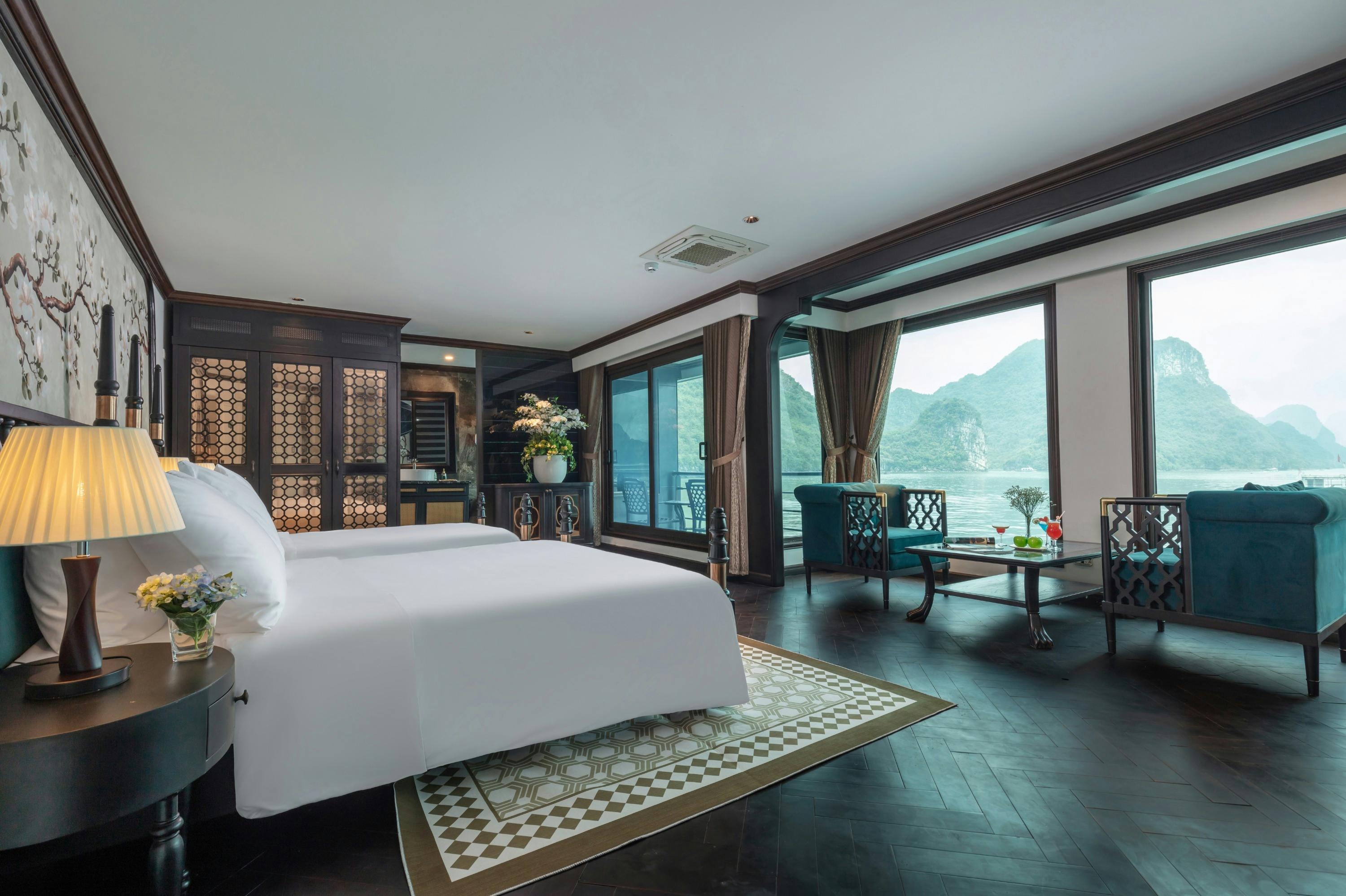 Baia di Ha Long e Lan Ha: 2D1N Velar of The Seas Tour in barca + Trasferimento opzionale — 4