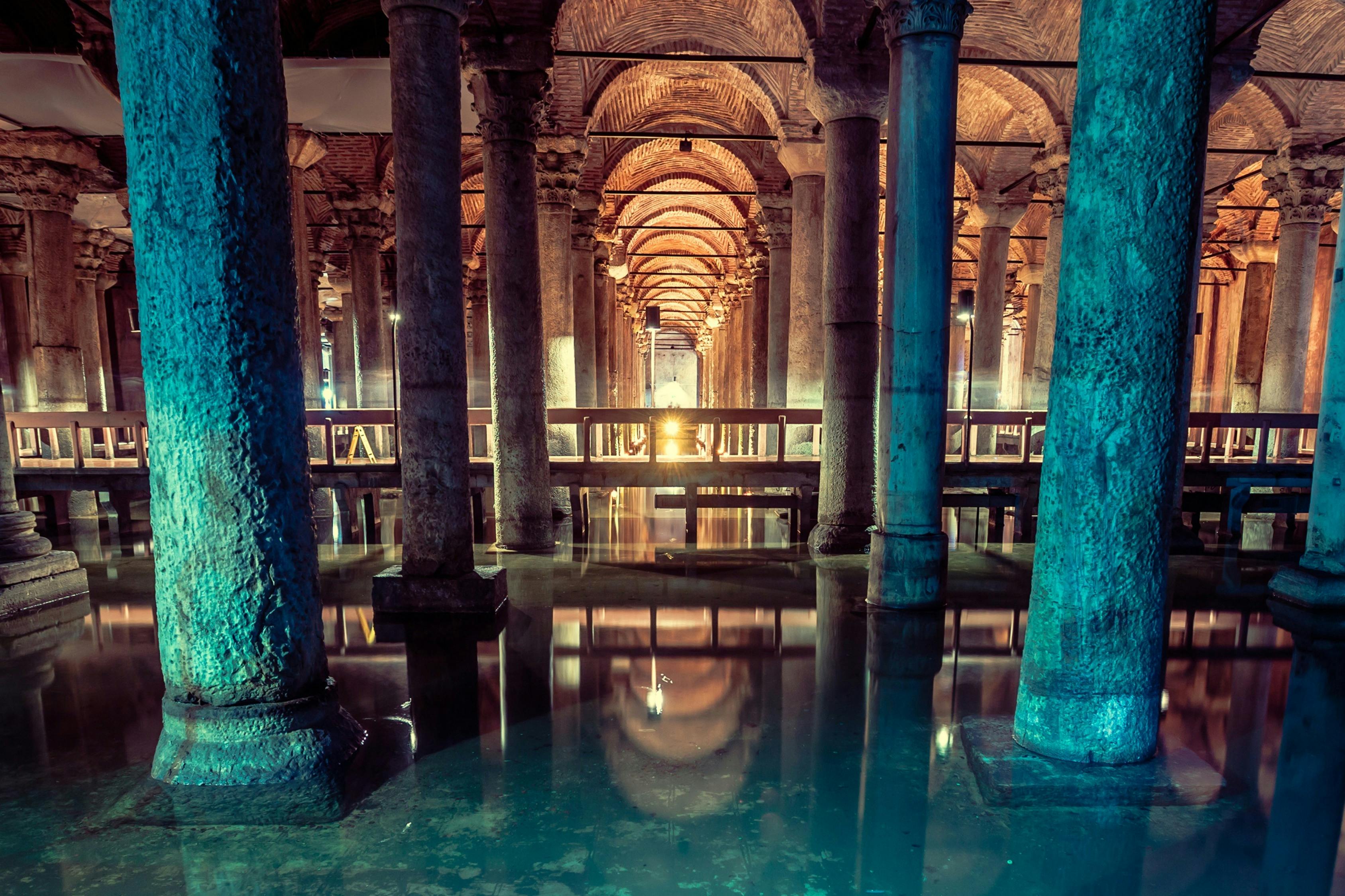 Basilica Cistern with great lighting