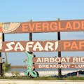 Das Eingangsschild für den Everglades Safari Park