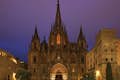 A catedral de Barcelona à noite