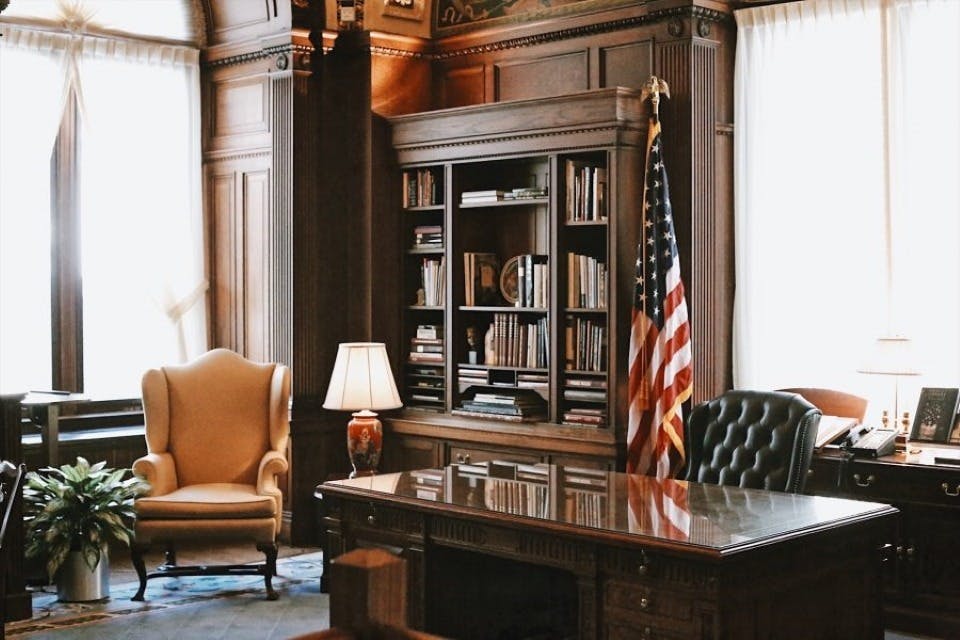 Περιήγηση με τα πόδια σε μικρές ομάδες στο Καπιτώλιο