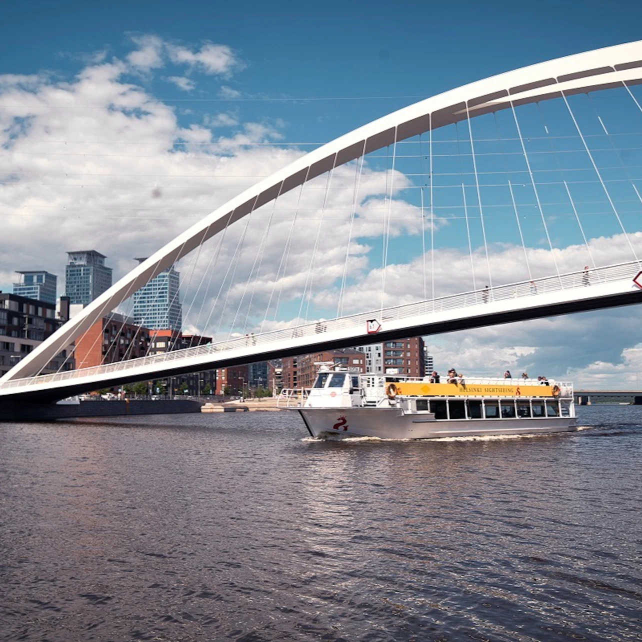 Helsinki Hop On-Hop Off Bus & City Highlights Cruise in Helsinki β Tiqets