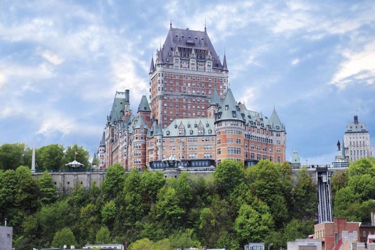 Cruzeiro turístico guiado pelo rio na cidade de Quebec - Acomodações em Cidade de Quebec