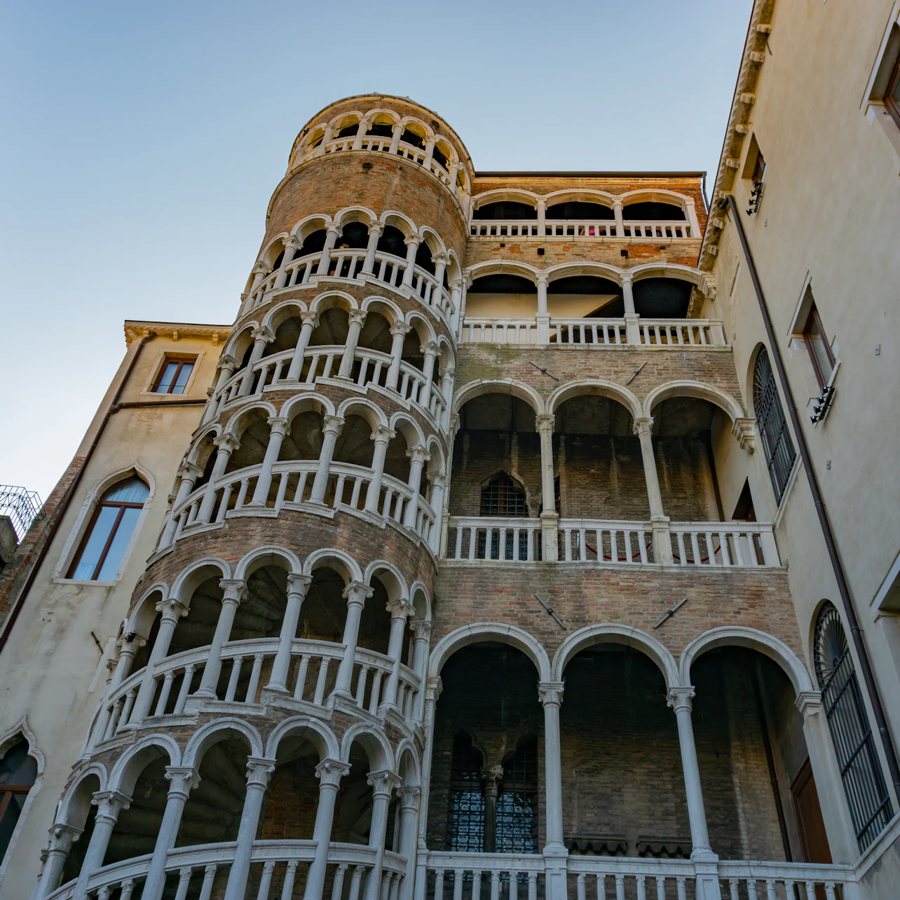 Palacio Contarini del Bovolo: Entrada