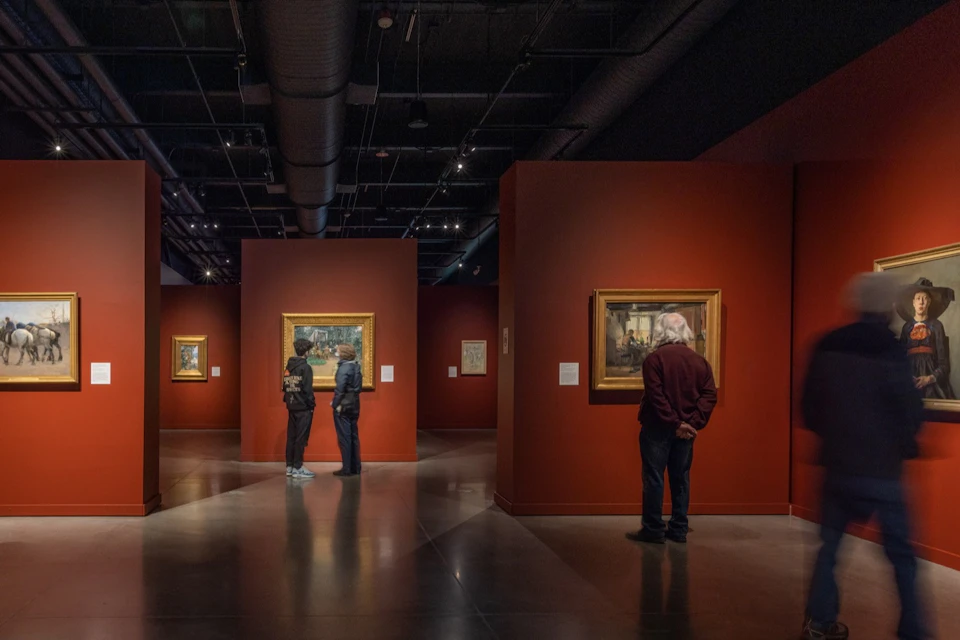 Touring "From Dawn to Dusk" at the National Nordic Museum.