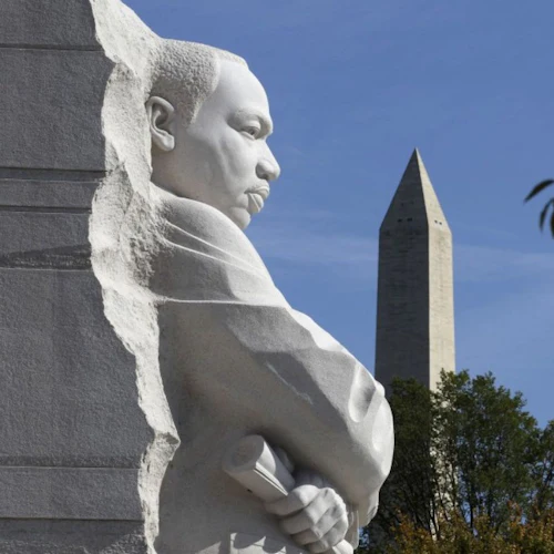 Washington, D.C. Highlights: Guided Bus Tour
