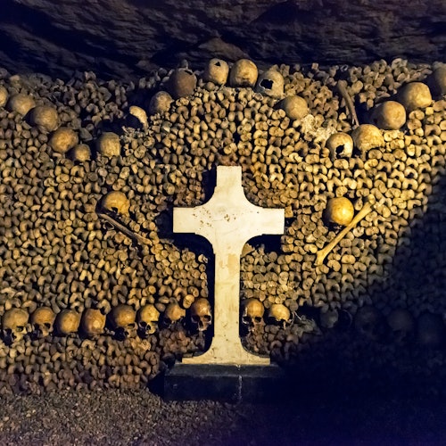 フランス パリの地下墓地（カタコンブ・ド・パリ）Eチケット ＜オーディオガイド付＞(即日発券)