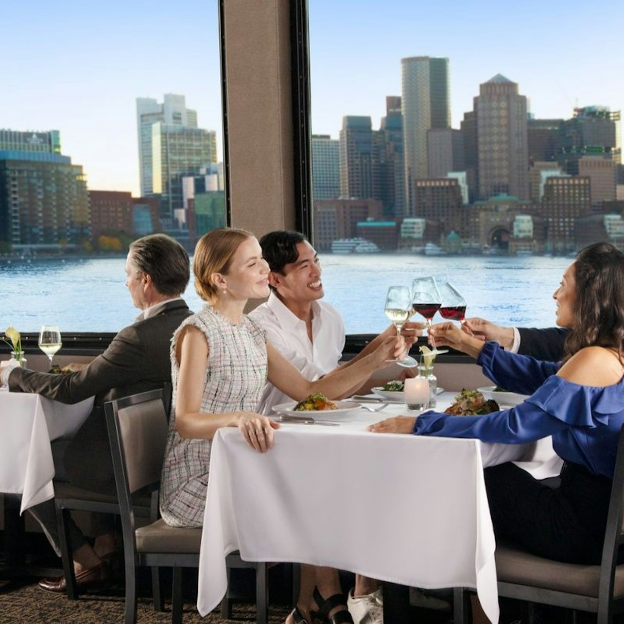 Boston Premier Dinner Cruise - Acomodações em Boston