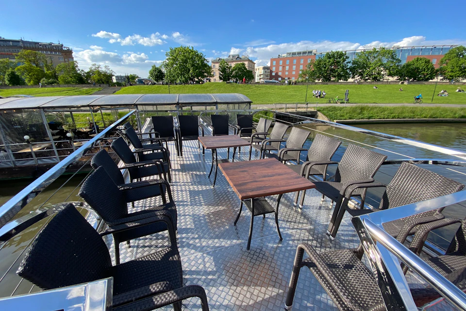 Catamaran Queen Eva - Panoramic Deck