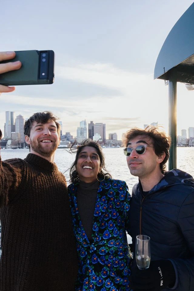 Boston Harbor: 2-Hour Sunset Cruise on a Yacht