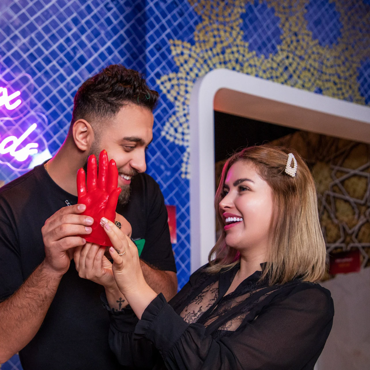 Madame Tussauds Dubai: Entry Ticket + Wax Hand Combo 2