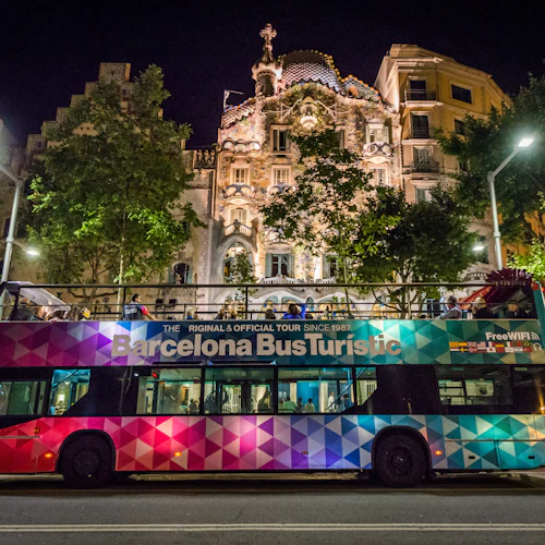 Barcelona Bus Turístic: Night Tour - Photo 6