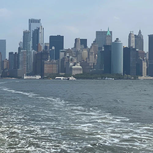 New York: 6-Hour Guided Bus & Boat Tour by the Statue of Liberty - Photo 12