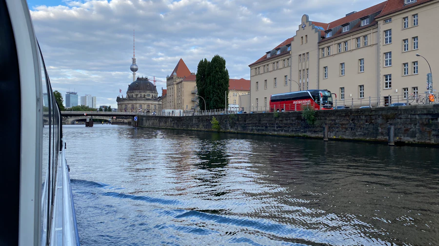 Berlin Dinner Cruise