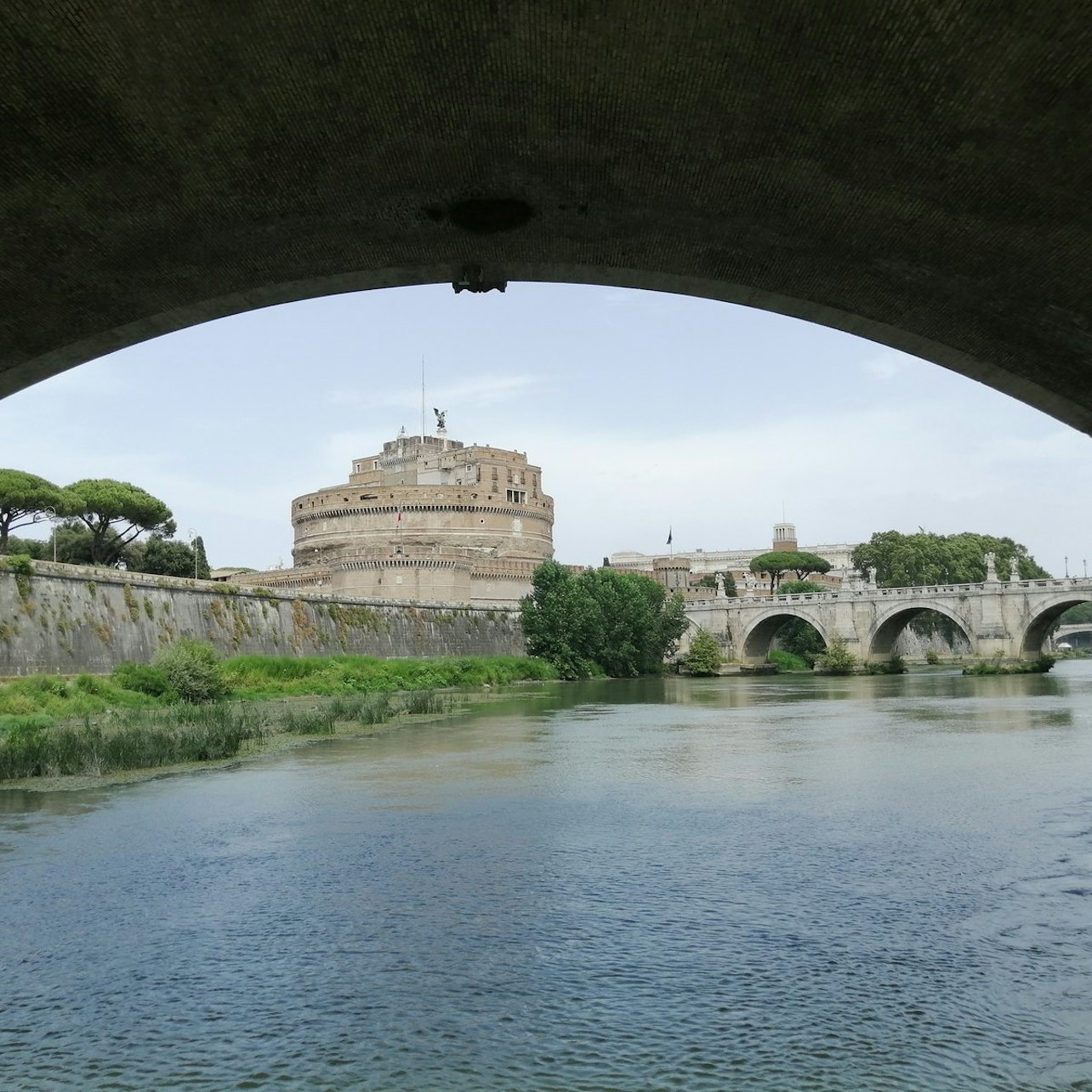 Roma: Bilhete de cruzeiro hop-on hop-off pelo Tibre - Acomodações em Roma