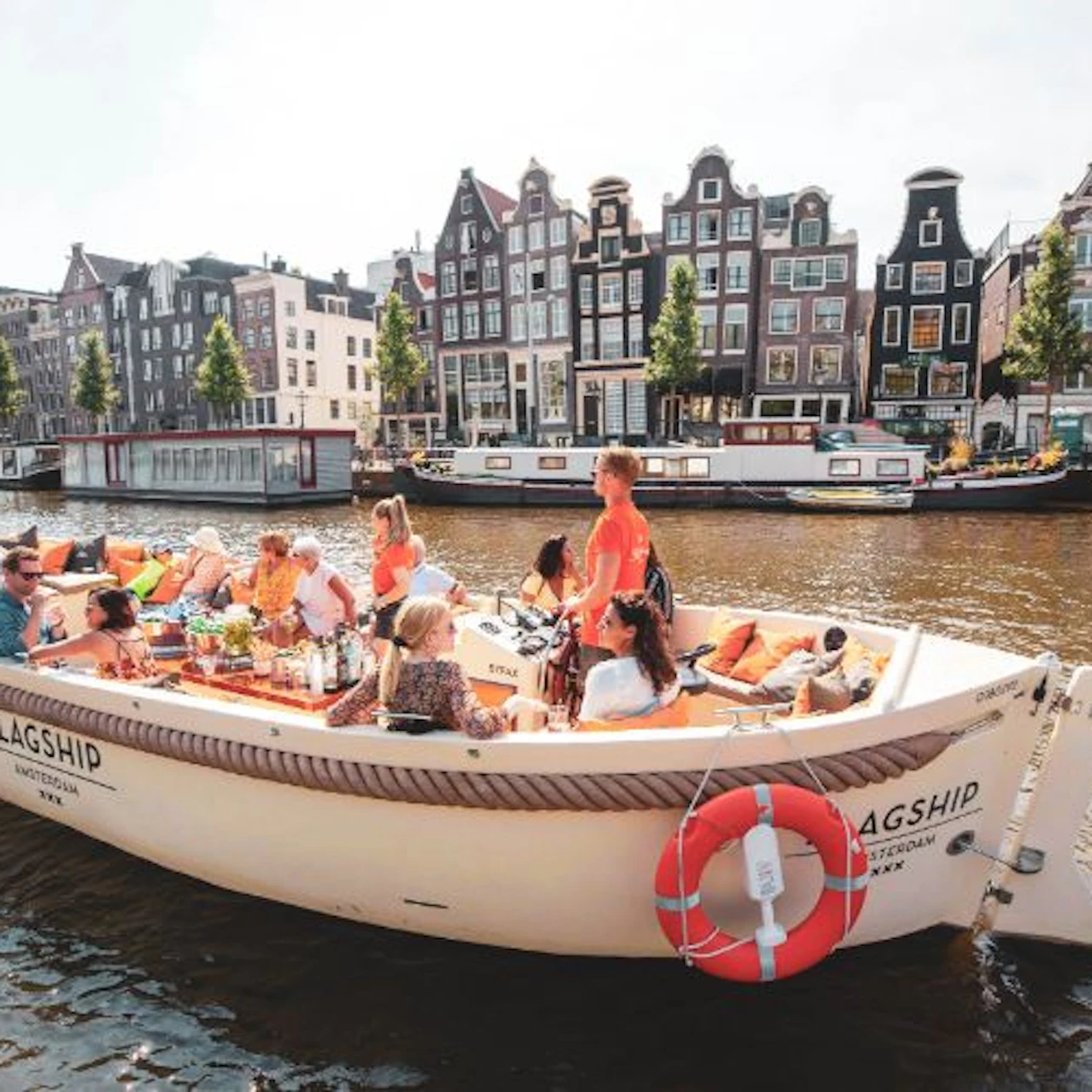 Amsterdam: BBQ & Unlimited Drinks Cruise