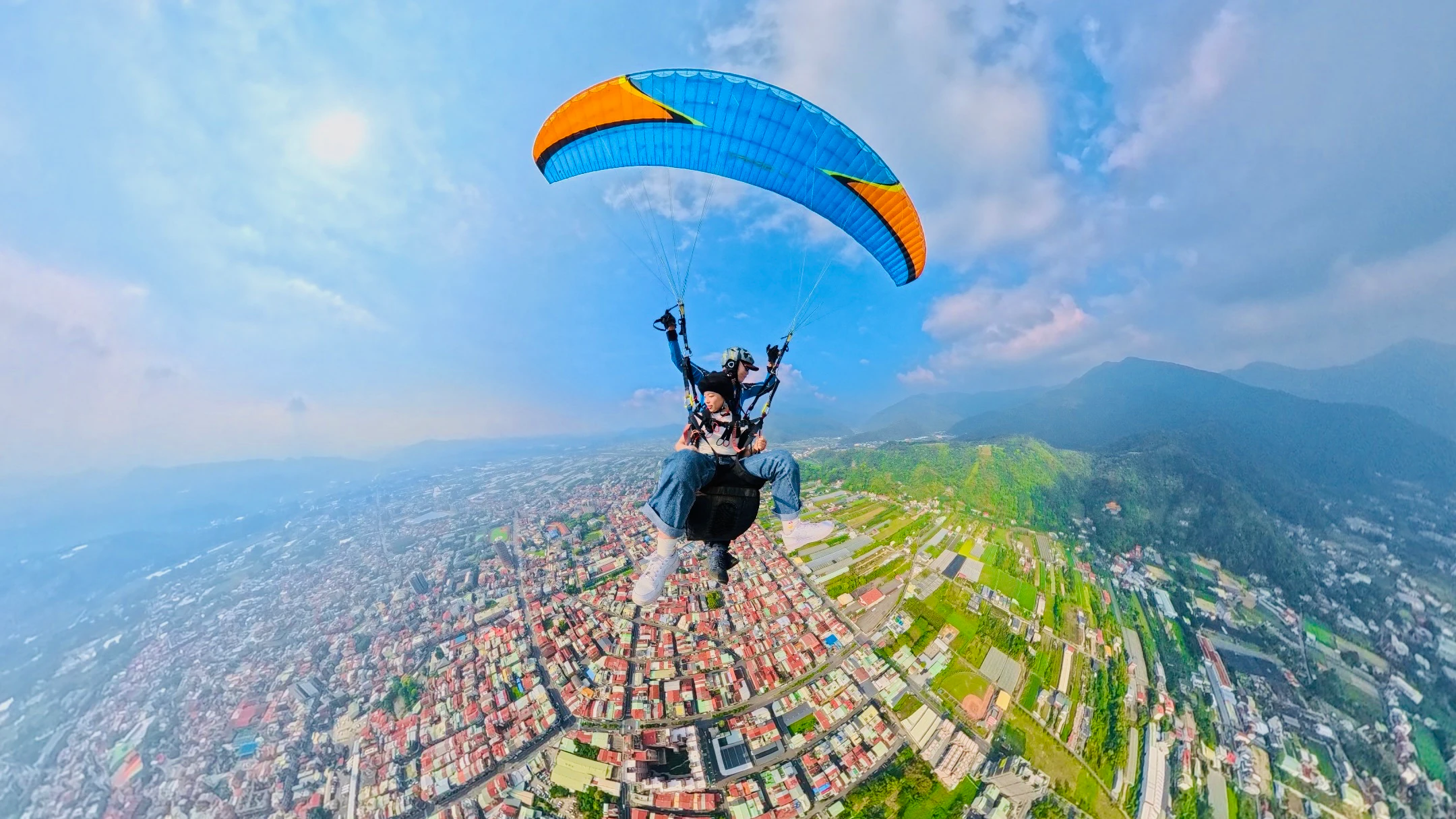 Puli, Nantou: Tandem Paragliding over Taiwan's Geographic Heart