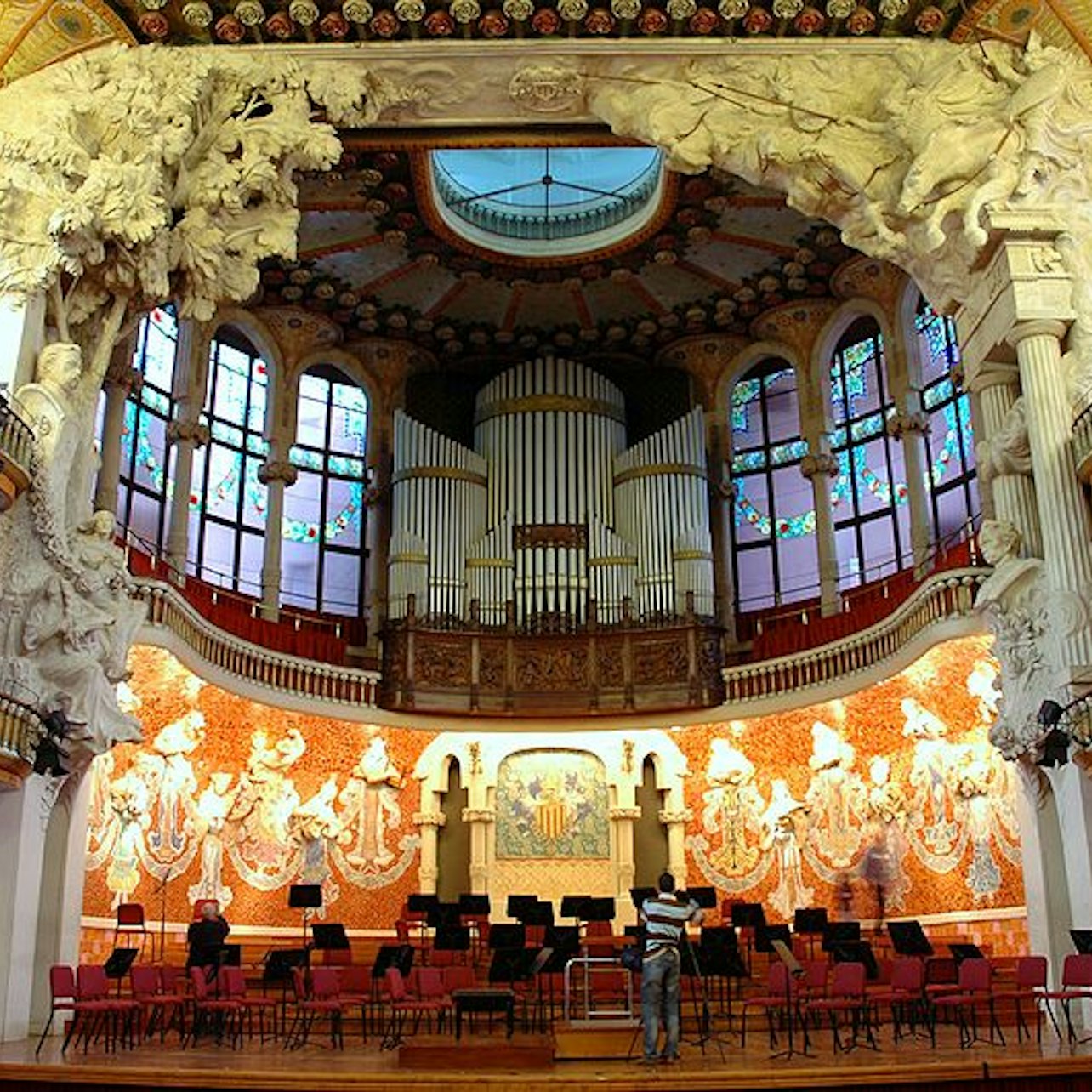 Tour con guía en el Palau de la Música Catalana: Sin Colas - Alojamientos en Barcelona